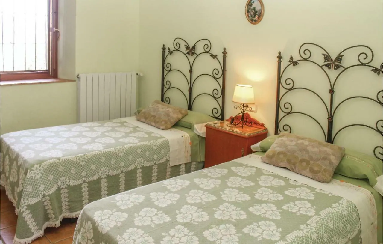 Awesome Home In Villaviciosa De Cordob Villaviciosa de Cordoba