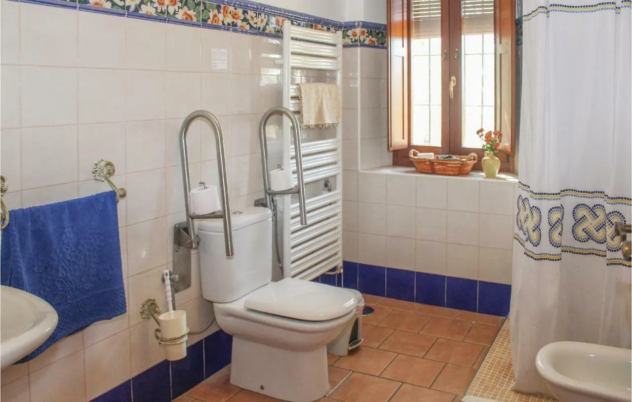 Awesome Home In Villaviciosa De Cordob Villaviciosa de Cordoba
